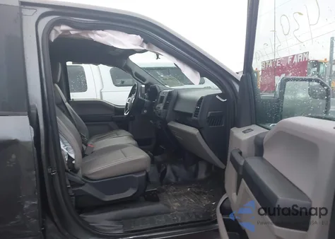 2015 Ford F-150 Xl z USA, uszkodzony, nr VIN 1FTEW1C88FFC28717